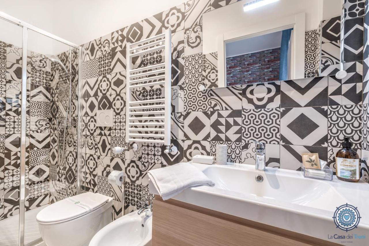 La Casa Dei Treni Affittacamere City Rooms For Travel Lovers لا سبيتسْيا المظهر الخارجي الصورة